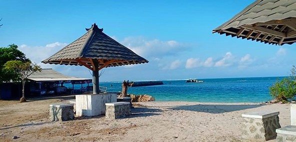 Pantai Ujung Genteng di Sukabumi Yang Tersembunyi Tapi Indah, Berapa Harga Tiket Masuknya? 3