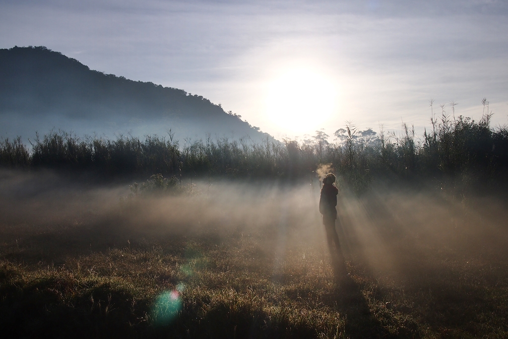 Selain Berkemah, Apa Aja Sih Yang Menarik di Ranca Upas? Lihat 10 Potret Ini 9 Selain Berkemah, Apa Aja Sih Yang Menarik di Ranca Upas? Lihat 10 Potret Ini 8