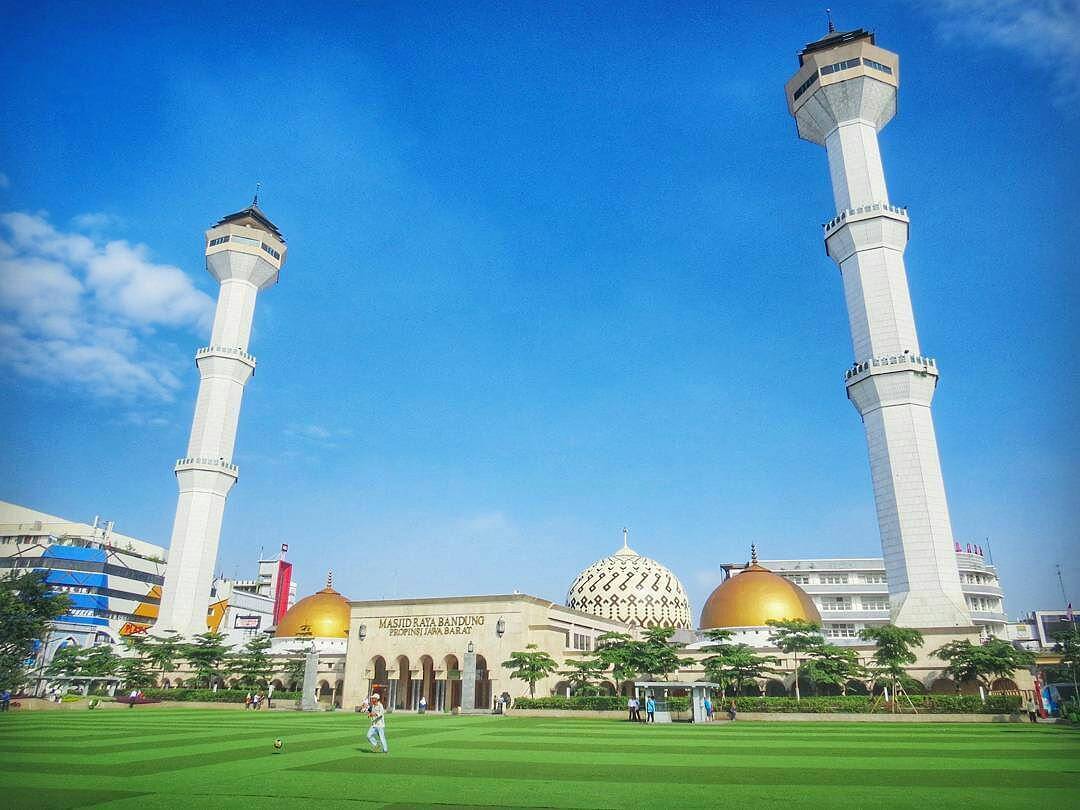 Masjid Raya Bandung 4