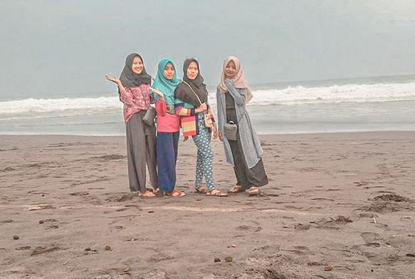 Pantai Petanahan di Kebumen Hari Ini Buka Atau Tutup dan Berapa Harga Tiket Masuknya? 4