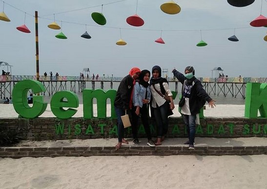 Potret Pantai Cemara Kembar Serdang Bedagai Sumatera Utara dan Berapa Harga Tiket Masuknya? 9 Potret Pantai Cemara Kembar Serdang Bedagai Sumatera Utara dan Berapa Harga Tiket Masuknya? 9