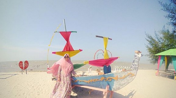 Potret Pantai Cemara Kembar Serdang Bedagai Sumatera Utara dan Berapa Harga Tiket Masuknya? 2 Potret Pantai Cemara Kembar Serdang Bedagai Sumatera Utara dan Berapa Harga Tiket Masuknya? 2