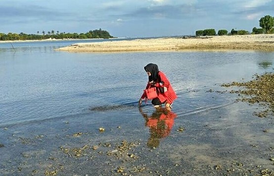 Mau Mancing Atau Berenang? Kalau di Pulau Lancang, Banyak Spotnya 2