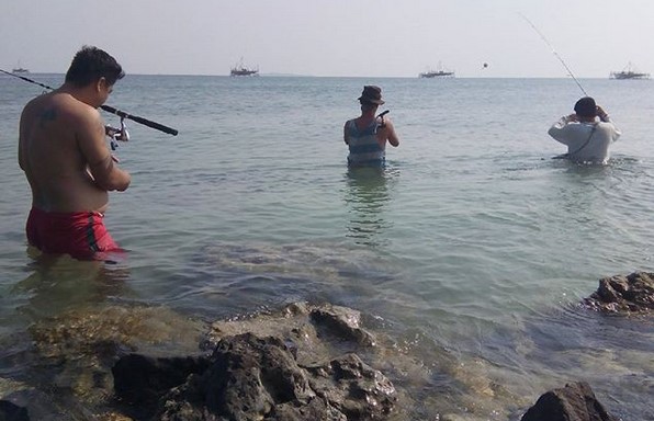 Mau Mancing Atau Berenang? Kalau di Pulau Lancang, Banyak Spotnya 9