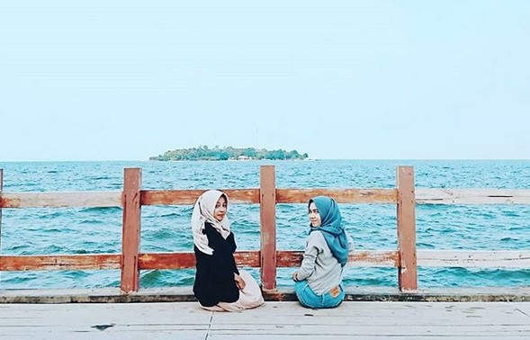 Menikmati Keindahan Pantai Sambil Uji Nyali di Pulau Onrust, Berani? 1 Menikmati Keindahan Pantai Sambil Uji Nyali di Pulau Onrust, Berani? 1