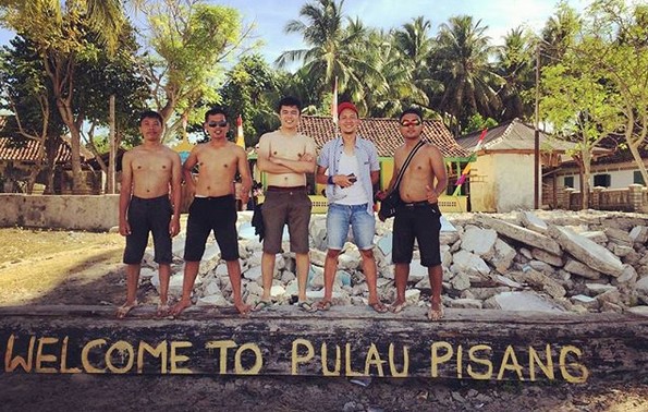 Mau Liburan ke Lampung? Jangan Lupa Lihat Lumba Lumba di Pulau Pisang 9