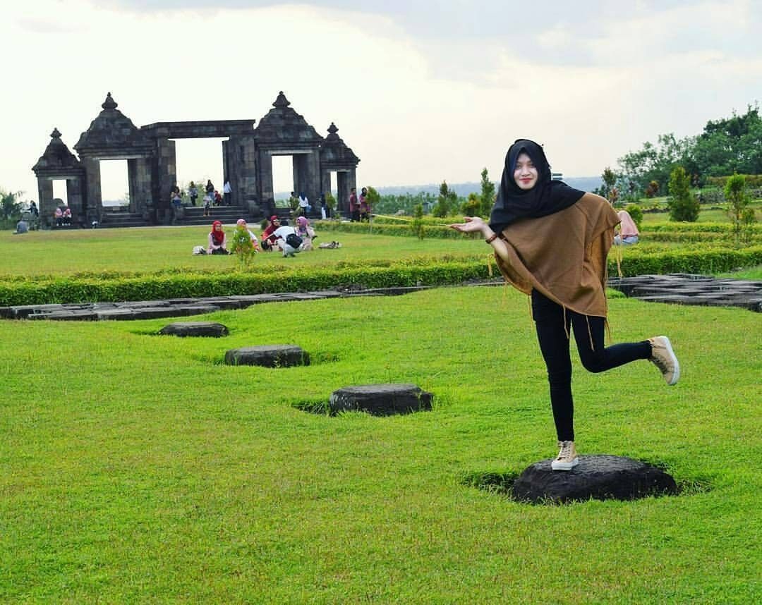 Candi Ratu Boko 2 Candi Ratu Boko 2