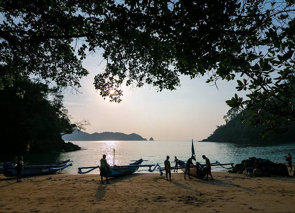 Pantai Bolu Bolu Malang Bisa Snorkeling? 10 Pantai Bolu Bolu Malang Bisa Snorkeling? 10