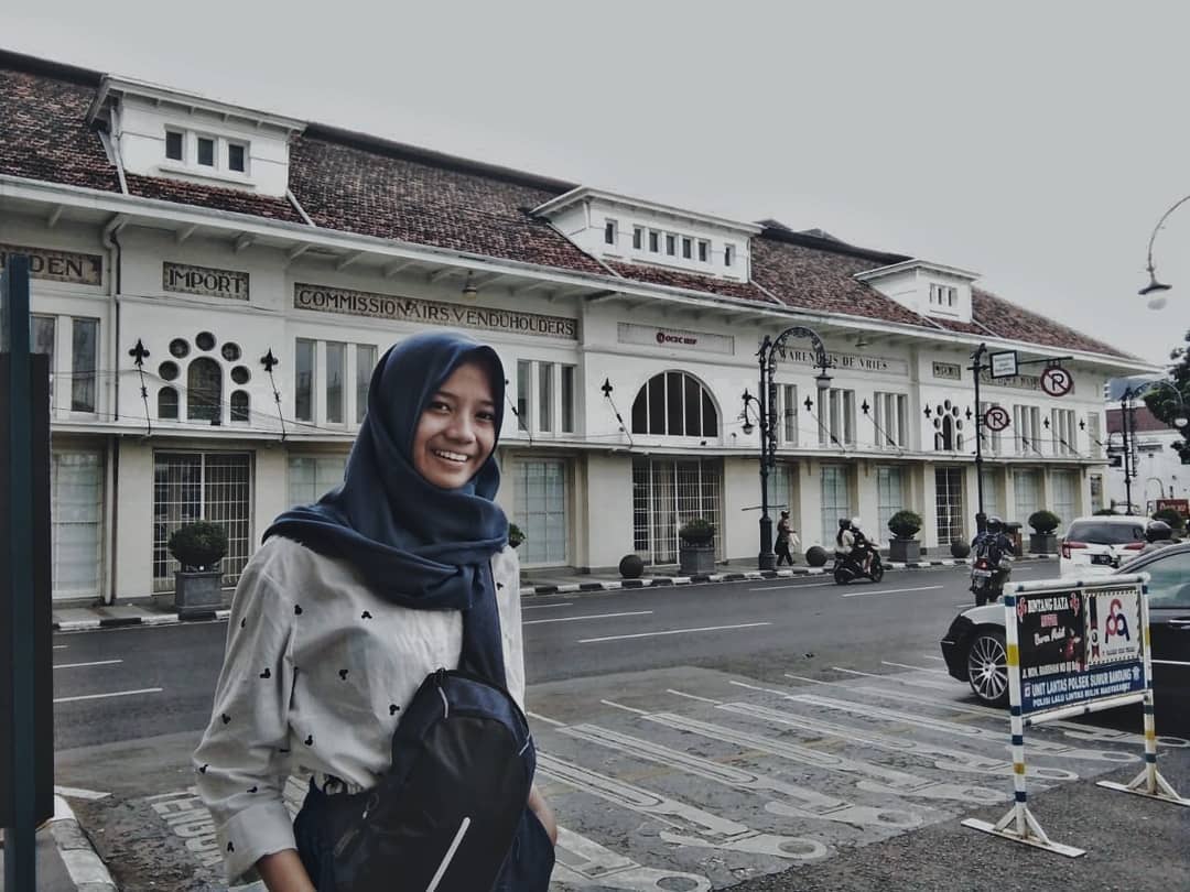 Jalan Braga Kota Bandung Bagus Saat Malam Hari 2