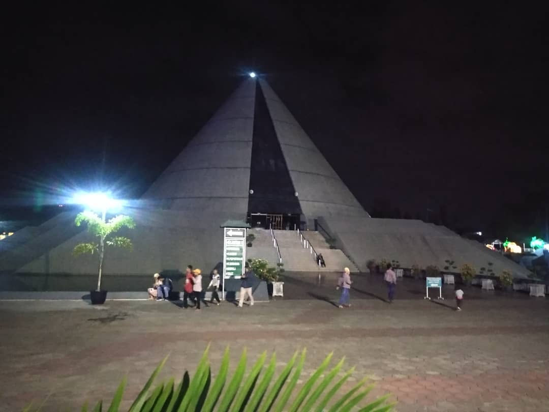 Buka Jam Berapa Monumen Jogja Kembali? 5