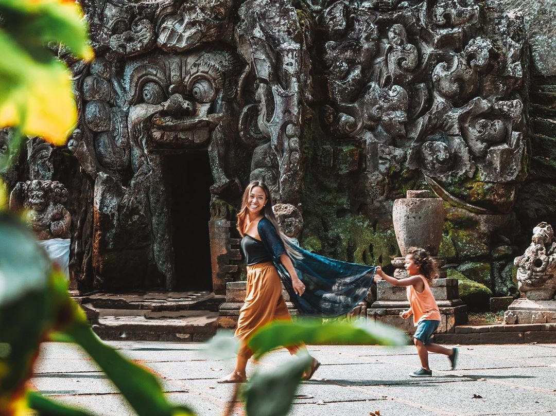 Wisata Goa Gajah Ubud Gianyar Bali 3