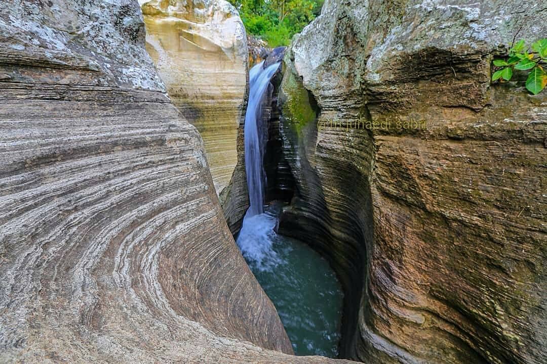Air Terjun Curug Luweng Sampang Gunung Kidul Jogja 1
