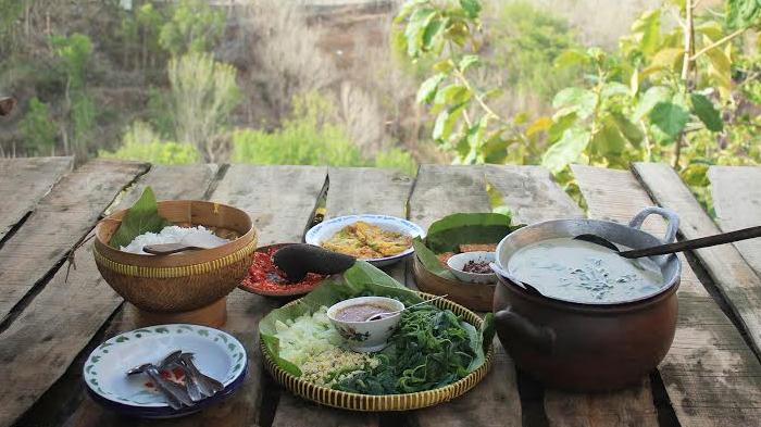 Mau Piknik di Tengah Hutan Jati? Coba Ke Watu Lumbung Bantul 1 Watu lumbung culture resort jogja beach uluwatu cottages wisata bantul pantai parangtritis yogyakarta daerah istimewa kedai hotel pacitan resto wonogiri kretek angkringan about kampung harga alas kuliner tiket masuk sunset di edukasi gunung kidul gk hill htm bukit lokasi menu air terjun nganjuk penginapan photography rute review semarang sawahan sejarah spot trenggalek wonosari wonosalam wedangan