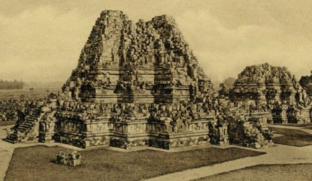 Ini Mitos dan Sejarah Singkat Candi Prambanan, Kamu Pasti Belum Tahu? 5