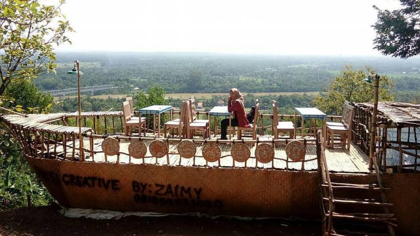 Mau Piknik di Tengah Hutan Jati? Coba Ke Watu Lumbung Bantul 2 Mau Piknik di Tengah Hutan Jati? Coba Ke Watu Lumbung Bantul 1