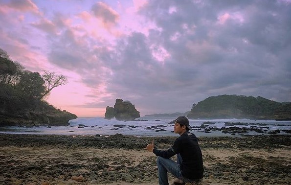Keindahan Pantai Ngliyep Kecamatan Donomulyo Kabupaten Malang dan Berapa Harga Tiket Masuknya? 3