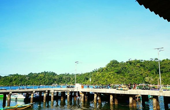 Berburu Ikan Berukuran Jumbo dan Potret Indahnya Pantai Sendang Biru di Malang 3