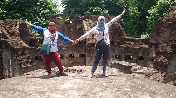 Mau Foto Prewedding Atau Bulan Madu? Ke Pulau Bidadari Saja 3 Mau Foto Prewedding Atau Bulan Madu? Ke Pulau Bidadari Saja 3