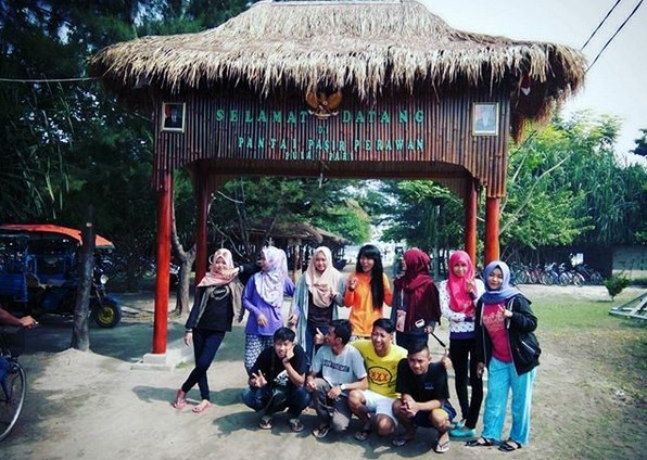 Ini Spot Cantik Menikmati Sunrise di Pulau Pari 7 Ini Spot Cantik Menikmati Sunrise di Pulau Pari 7