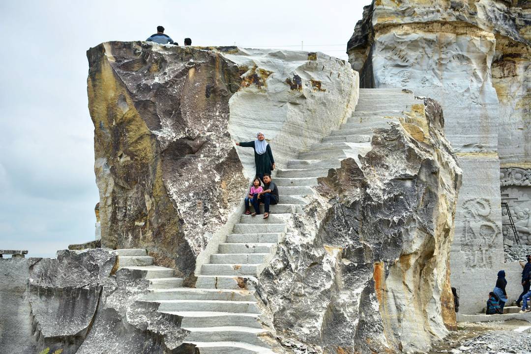 Batal Dikunjungi Obama, Tebing Breksi Justru Makin Hits. Ini 10 Potretnya 6 Batal Dikunjungi Obama, Tebing Breksi Justru Makin Hits. Ini 10 Potretnya 5