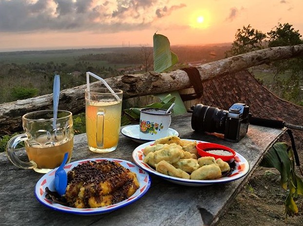 Mau Piknik di Tengah Hutan Jati? Coba Ke Watu Lumbung Bantul 8 Mau Piknik di Tengah Hutan Jati? Coba Ke Watu Lumbung Bantul 7