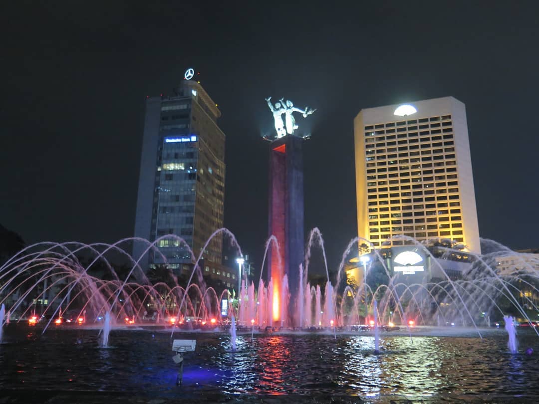 Patung Selamat Datang Bundaran HI Jakarta 3 Patung Selamat Datang Bundaran HI Jakarta 3