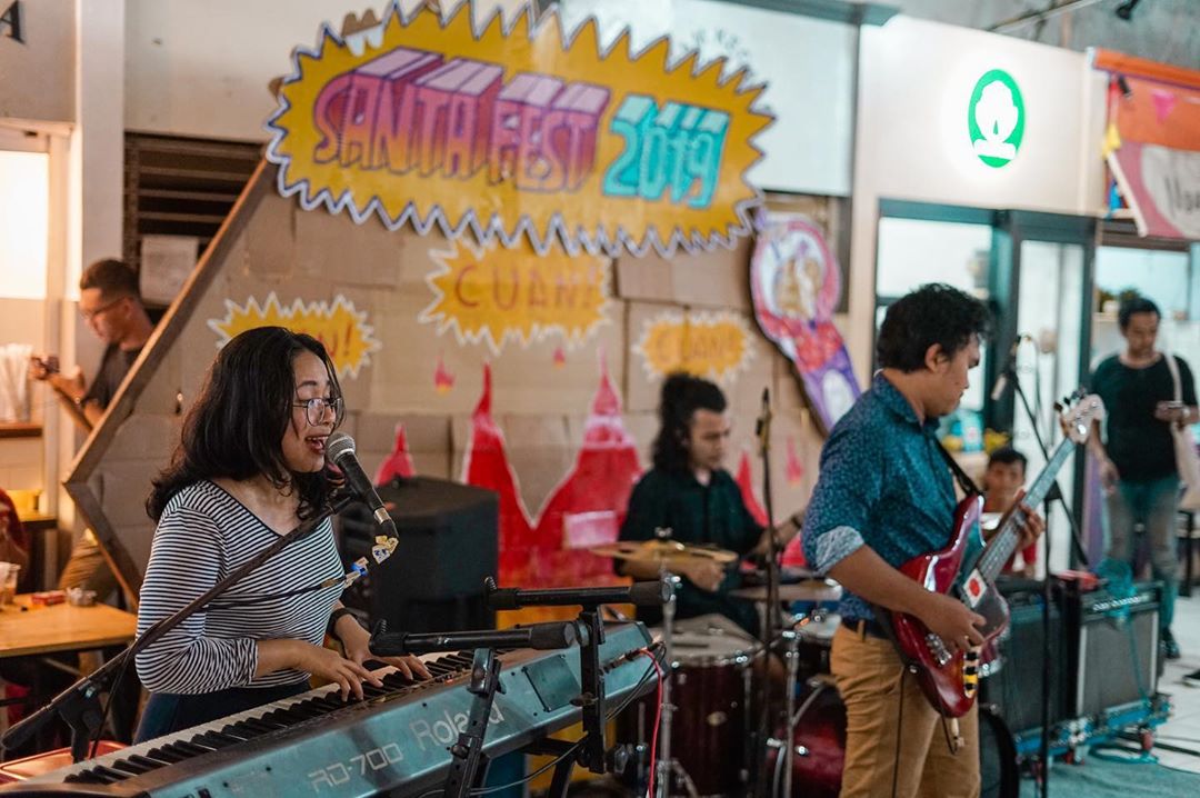 Pasar Santa Jakarta Pusat 9