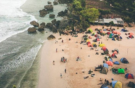 Camping Atau Ngecamp di Pantai Ngrumput Gunung Kidul Yogyakarta 5 Camping Atau Ngecamp di Pantai Ngrumput Gunung Kidul Yogyakarta 5