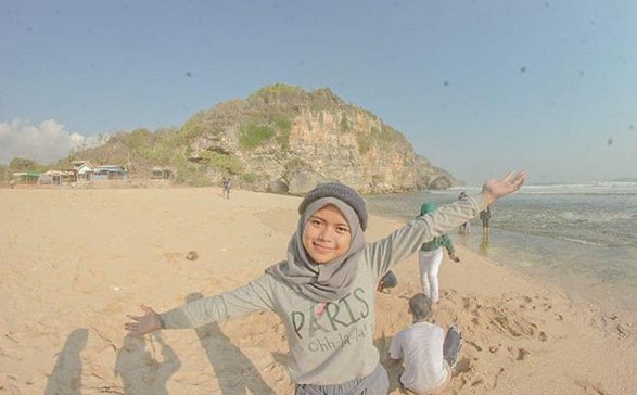 Camping Atau Ngecamp di Pantai Ngrumput Gunung Kidul Yogyakarta 9 Camping Atau Ngecamp di Pantai Ngrumput Gunung Kidul Yogyakarta 9