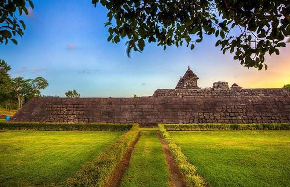 Keindahan Candi Barong Jogja 6 Keindahan Candi Barong Jogja 6