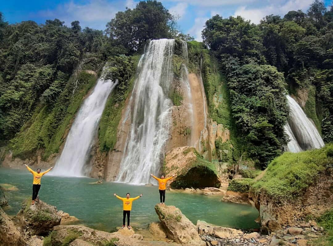 Keindahan Curug Cikaso Surade, Air Terjun di Sukabumi 2