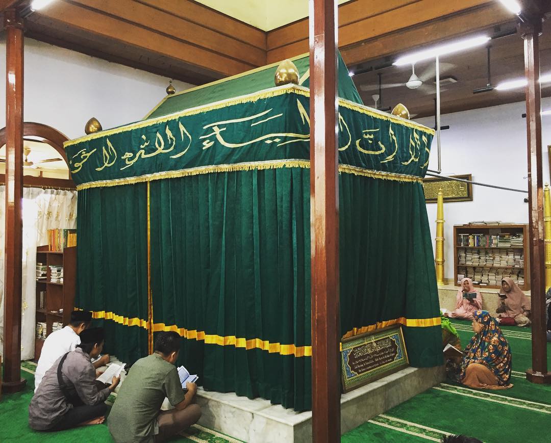 Masjid Luar Batang Jakarta Utara 9