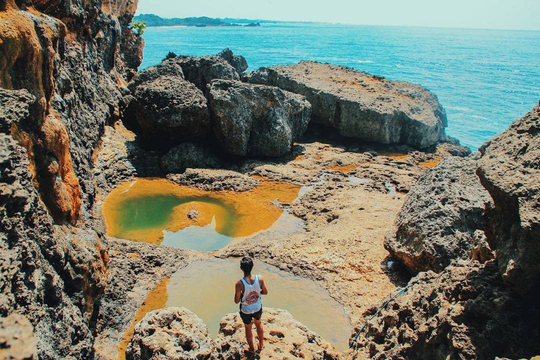 Teluk Bidadari di Malang 9