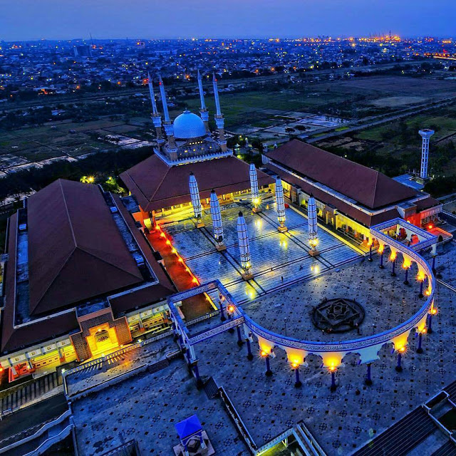 Penasaran Kapan Payung Masjid Agung Jawa Tengah Dibuka? Simak ini 10 Penasaran Kapan Payung Masjid Agung Jawa Tengah Dibuka? Simak ini 10