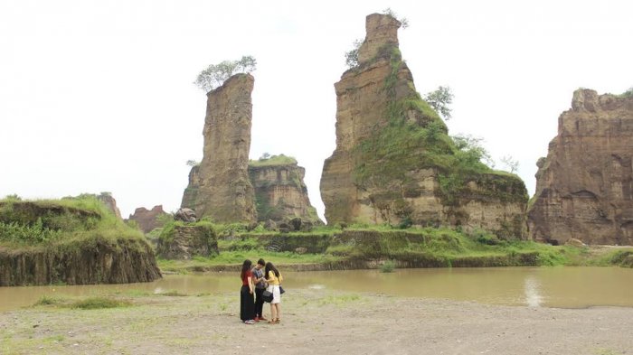 Brown Canyon, Salah Satu Spot Prewedding Outdoor Terbaik di Semarang 5 Brown Canyon, Salah Satu Spot Prewedding Outdoor Terbaik di Semarang 5