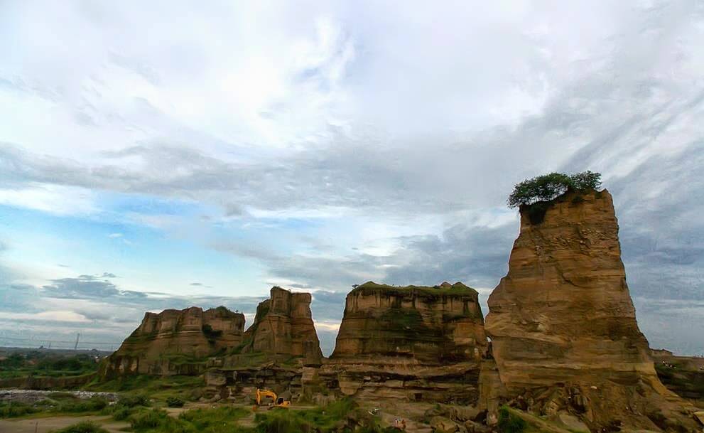 Brown Canyon, Salah Satu Spot Prewedding Outdoor Terbaik di Semarang 9 Brown Canyon, Salah Satu Spot Prewedding Outdoor Terbaik di Semarang 9