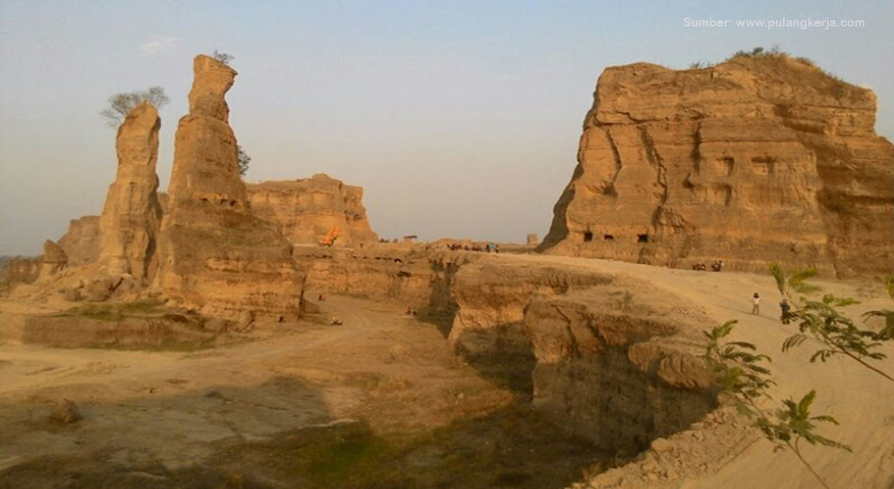 Brown Canyon, Salah Satu Spot Prewedding Outdoor Terbaik di Semarang 10 Brown Canyon, Salah Satu Spot Prewedding Outdoor Terbaik di Semarang 10