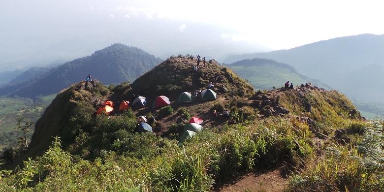 3 Jalur Pendakian Ke Gunung Ungaran, Sepanjang Perjalanan Gak Bakal Bosan Deh! 8