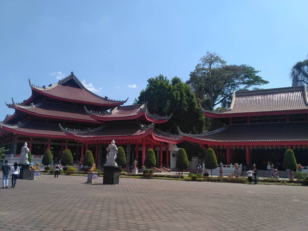 Alasan Kenapa Klenteng Sam Po Kong Semarang Wajib Dikunjungi? Simak ini 9 Alasan Kenapa Klenteng Sam Po Kong Semarang Wajib Dikunjungi? Simak ini 9