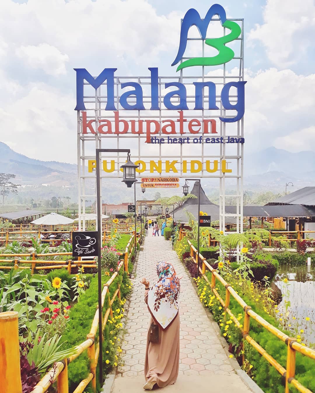 Kafe Unik di Malang, Cafe Sawah Pujon Kidul Namanya 8