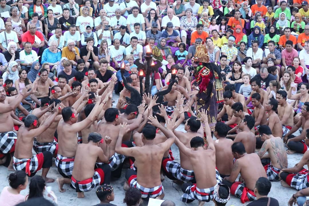Sejarah Singkat Tari Kecak Bali 1