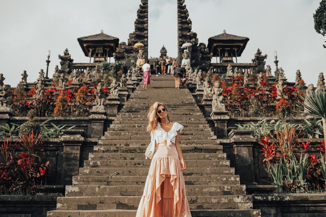 Obyek Wisata Pura Besakih Bali 1