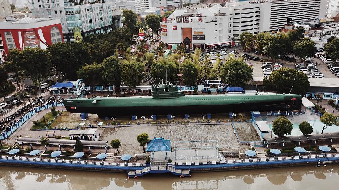 Monumen Kapal Selam Surabaya 1 Monumen Kapal Selam Surabaya 1
