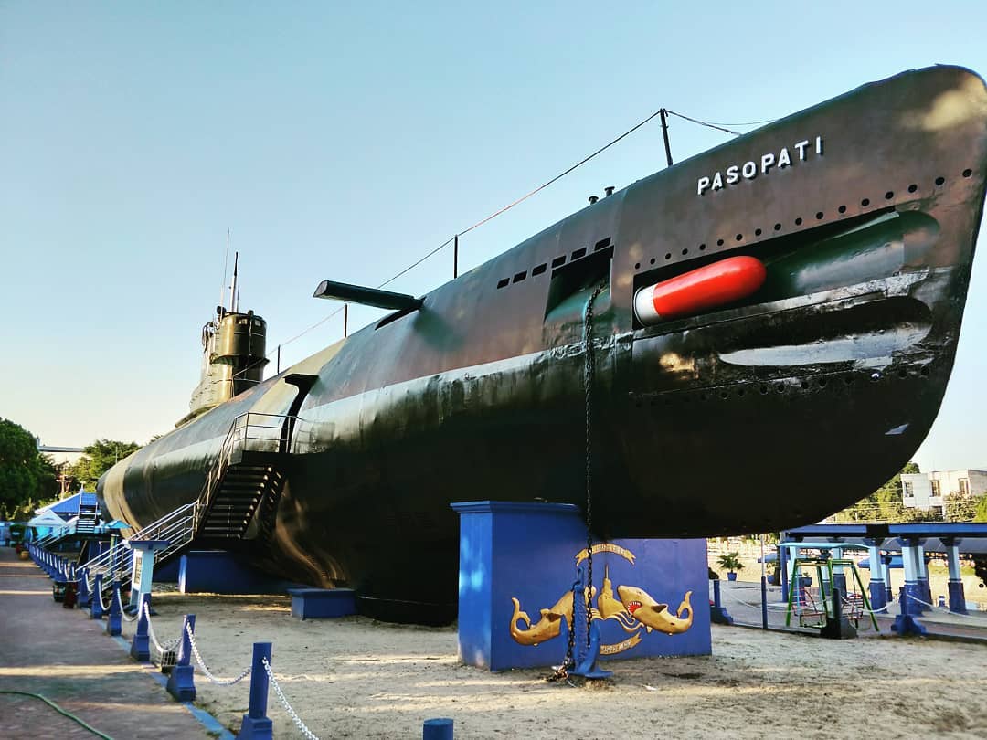 Monumen Kapal Selam Surabaya 2 Monumen Kapal Selam Surabaya 2