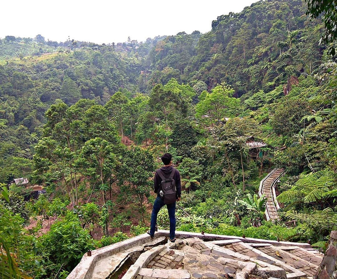 Terbius Cantiknya Curug Cigamea 9