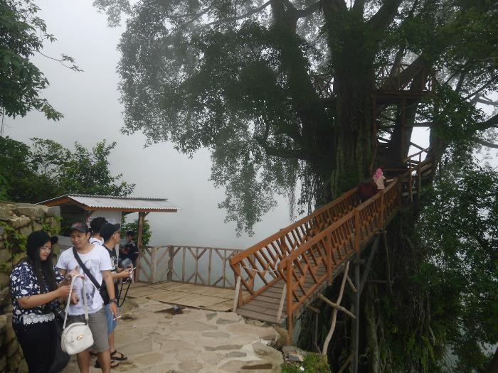 Jembatannya Instagramable Banget! Ini Dia Curug Ciherang Bogor 7 Jembatannya Instagramable Banget! Ini Dia Curug Ciherang Bogor 7