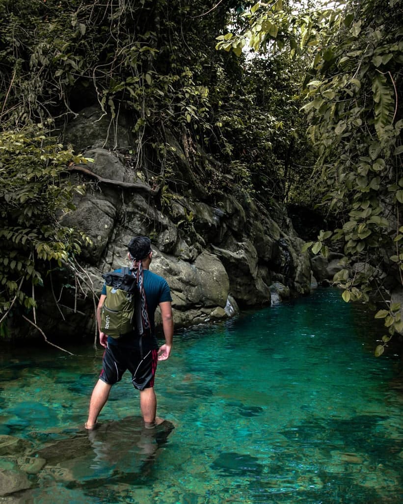 Pesona Keindahan "Kolam Renang" Hijau Alami Leuwi Lieuk Bogor 9
