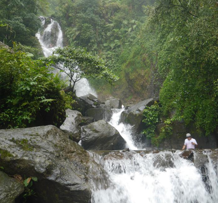 Jembatannya Instagramable Banget! Ini Dia Curug Ciherang Bogor 5 Jembatannya Instagramable Banget! Ini Dia Curug Ciherang Bogor 5
