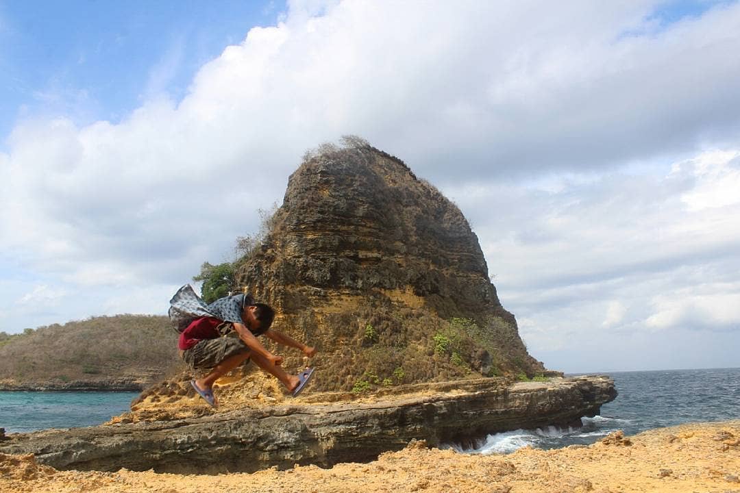 Pantai Tanjung Bloam 7