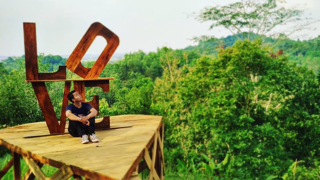 Lihat Sunrise di Bukit Pangonan Pringsewu Lampung 9 Lihat Sunrise di Bukit Pangonan Pringsewu Lampung 9